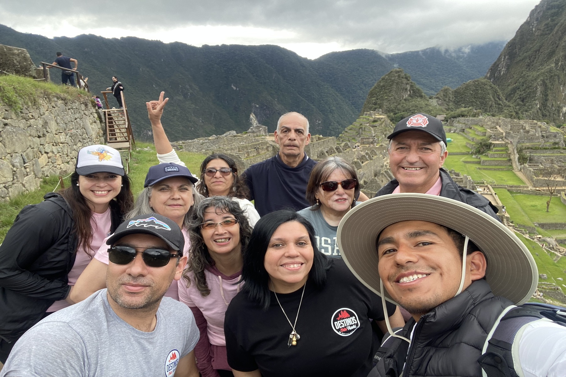 Machu Picchu Conexion 2 días / 1 noche